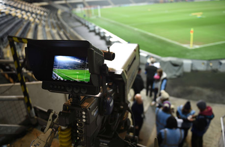 מצלמת טלוויזיה. ווסטהאם הכניסה פי 2 יותר מבאיירן מינכן מזכויות שידור