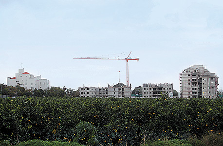 בנייה ברעננה (ארכיון) בנייה ברעננה (ארכיון)