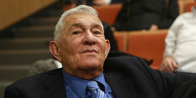 צבי בר ראש עיריית רמת גן לשעבר פנה בבקשת חנינה לנשיא המדינה