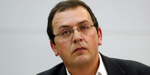 איך הפכה לידקום מסחורה חמה לחברה בקריסה