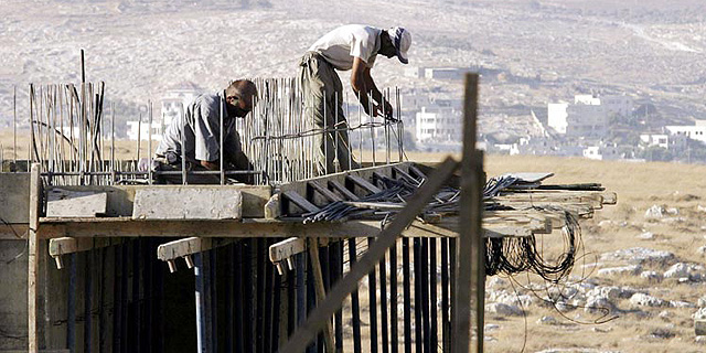 יוקם מרכז מיון והכשרות בטיחות לפועלי בנייה פלסטינים 