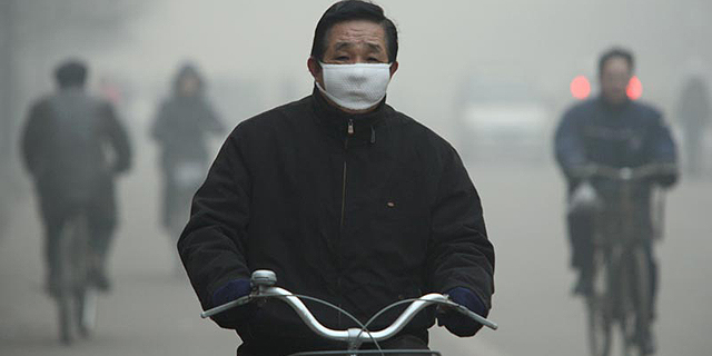 סרט תעודה על זיהום אוויר הפך שני סינים למיליארדרים