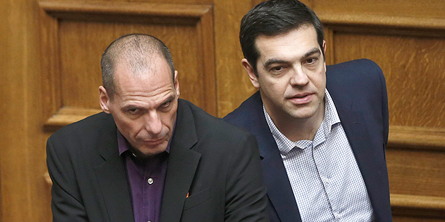 ראש ממשלת יוון דרש משר האוצר: &quot;מעשים במקום דיבורים&quot;