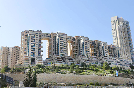 מתחם הולילנד בירושלים. עליית מחירים של 100% בתוך עשור מתחם הולילנד בירושלים. עליית מחירים של 100% בתוך עשור