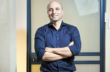 מייסד ומנכ"ל קלאריזן אבינועם נובוגרוצקי. ניהול פרויקטים חברתי מייסד ומנכ"ל קלאריזן אבינועם נובוגרוצקי. ניהול פרויקטים חברתי