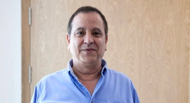 קובי מימון. האם בסוף ימכרו לו את הזכויות במחירי רצפה? קובי מימון. האם בסוף ימכרו לו את הזכויות במחירי רצפה?