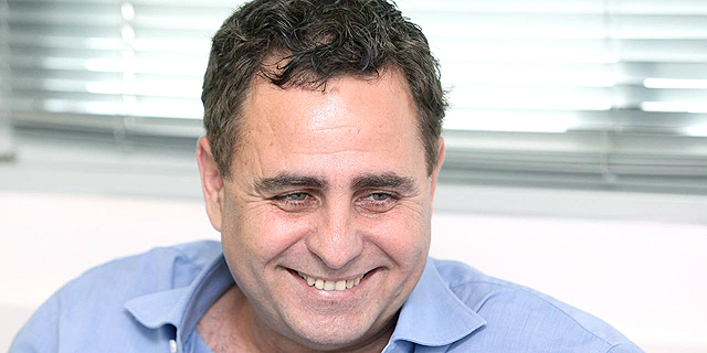 רמי שביט יפצה את הפניקס על ירידת המחיר של מניית רשת המשביר 365