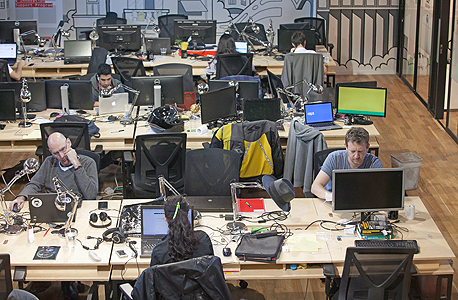האופן ספייס העמוס והשקט של WeWork האופן ספייס העמוס והשקט של WeWork