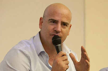 עדיאל שמרון, מנהל החטיבה העסקית ברמ"י: "אנחנו מעריכים שהשנה נוכל לקדם חלק מהתוכניות של 2016, ולכן נעמוד בסופו של דבר ביעד של 50 אלף שיווקים" עדיאל שמרון, מנהל החטיבה העסקית ברמ"י: "אנחנו מעריכים שהשנה נוכל לקדם חלק מהתוכניות של 2016, ולכן נעמוד בסופו של דבר ביעד של 50 אלף שיווקים"