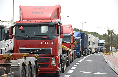נמל אשדוד במהלך עיצומים (ארכיון) נמל אשדוד במהלך עיצומים (ארכיון)