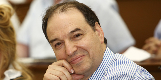 תפנית מפתיעה: הפרידה מאלשיך תכאב לנס בכיס