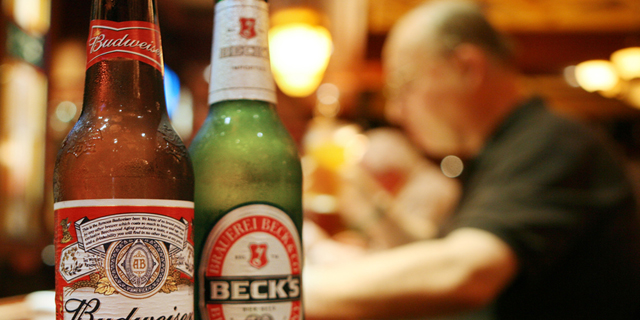 מהלילה: המס על הבירה יופחת בכ-46%, המס על משקאות משכרים ב-21%