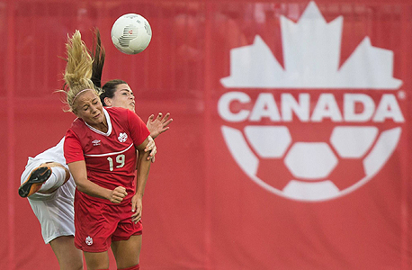 כדורגל נשים בקנדה. ההוצאות הראשונות בשני הטורנירים עמדו על 216 מיליון דולר קנדי, שיצרו פעילות כלכלית בשווי 249 מיליון דולר קנדי, צילום: איי אף פי