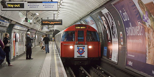 סימנס תבנה רכבות חדשות לטיוב של לונדון ב-2 מיליארד דולר