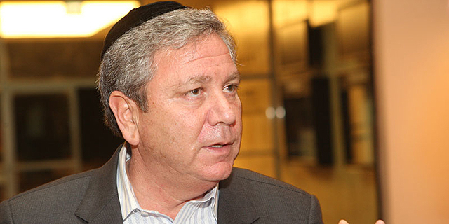 מאיר גורביץ פנה לבית המשפט כדי לעצור את מכירת השליטה בגרינסטון