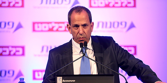האוזר: "אי אפשר להתעלם מן העובדה שמבנה השכר בבורסה איננו מידתי"