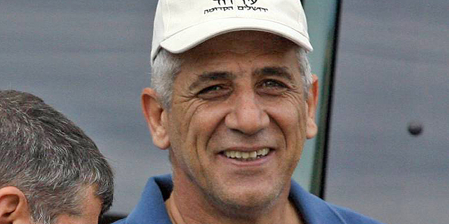 בכיר לשעבר במערכת הביטחון מגן על הסתרת ממצאי ועדת לוקר