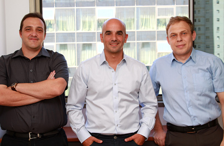 מייסדי WireX: ואדים ליפובצקי, תומר סבן וגלבוע דברה מייסדי WireX: ואדים ליפובצקי, תומר סבן וגלבוע דברה