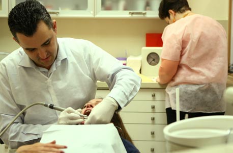 הכנסת אישרה: טיפולי שיניים לילדים עד גיל 8 יוכנסו לסל הבריאות