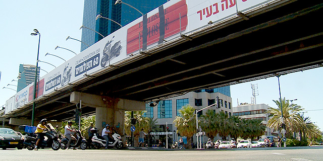 גרים ליד גשר מעריב? תתקלחו כבר עכשיו