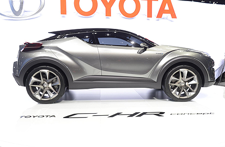 אב הטיפוס C-HR שהוצג בתערוכה אב הטיפוס C-HR שהוצג בתערוכה