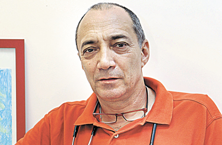 ד"ר קובי שיף: "אם נשלם לתורמות, יש חשש שאם תיקח את הכסף ותיתן לילד שלה תחליף חלב" ד"ר קובי שיף: "אם נשלם לתורמות, יש חשש שאם תיקח את הכסף ותיתן לילד שלה תחליף חלב"