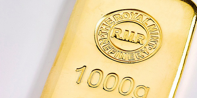 מטיל זהב במשקל 1 ק"ג. השקעה לרציניים בלבד, צילום: royal mint