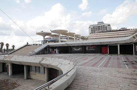 כיכר אתרים בתל אביב כיום כיכר אתרים בתל אביב כיום