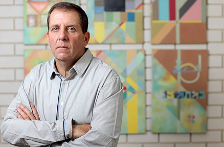 זינגר. "על מי אני מרחם? על האלמנות והיתומים.אנשים שמכרו דירות והשקיעו בגבעות עולם. ניפחו להם את השכל" זינגר. "על מי אני מרחם? על האלמנות והיתומים.אנשים שמכרו דירות והשקיעו בגבעות עולם. ניפחו להם את השכל"