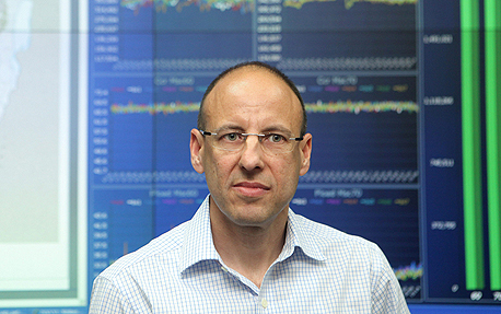גיל שרון. עוזב את תפקיד המנכ"ל גיל שרון. עוזב את תפקיד המנכ"ל