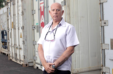זאב לשם. "להעביר סחורה מאירופה דרך עקבה לוקח שלושה שבועות זאב לשם. "להעביר סחורה מאירופה דרך עקבה לוקח שלושה שבועות