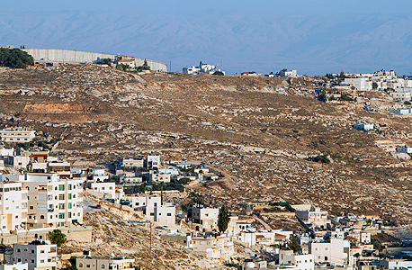 אזור ערב א־סוואחרה במזרח ירושלים. התושבים מרגישים שהעירייה מתנכרת להם אזור ערב א־סוואחרה במזרח ירושלים. התושבים מרגישים שהעירייה מתנכרת להם