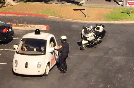 מכונית ללא נהג גוגל שוטר, צילום: גוגל