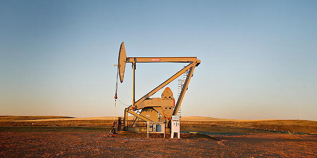קידוח נפט , צילום: בלומברג