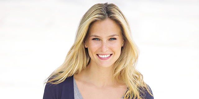 Mobile Payments Startup Backed by Supermodel Bar Refaeli Braces for Illiquidity