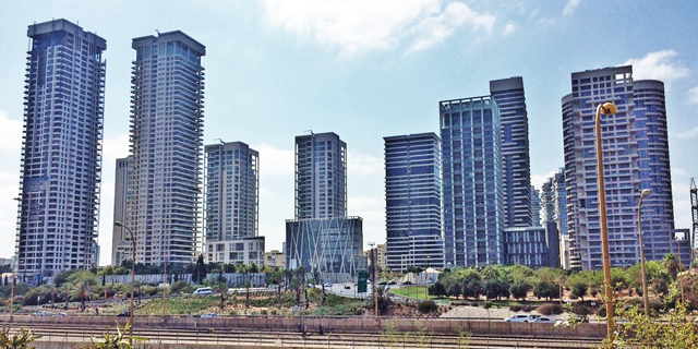צניחה שנתית של 53% במכירת דירות היוקרה