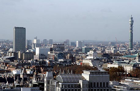 לונדון: שווי בתי היוקרה במרכז העיר ממשיך לצנוח