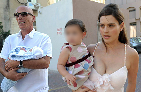 קרן מיכאלי ואילן בן דב