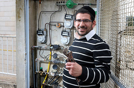 שלומי בן דוד. "אתה פותח לבן אדם סתימה ואתה מרגיש שאם תיקח לו 100 שקל, מחר הוא לא ילך למכולת בגללך" שלומי בן דוד. "אתה פותח לבן אדם סתימה ואתה מרגיש שאם תיקח לו 100 שקל, מחר הוא לא ילך למכולת בגללך"