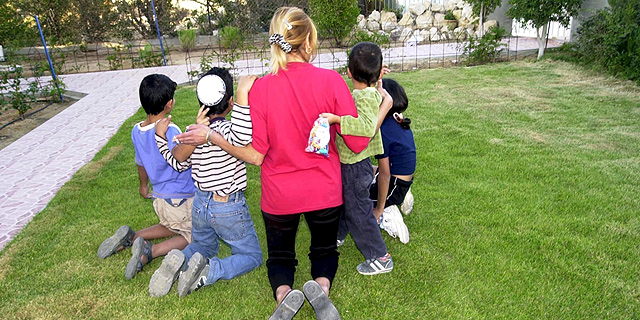 דו"ח OECD קשה: ישראל במקום השני בעוני ילדים