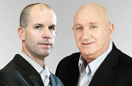 מימין: מנכ"ל שופרסל איציק אברכהן ומנכ"ל סופר-פארם ניצן לביא מימין: מנכ"ל שופרסל איציק אברכהן ומנכ"ל סופר-פארם ניצן לביא
