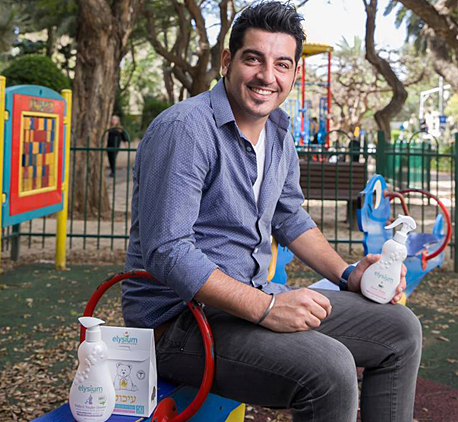 תומר אסרף ומוצרי אליסיום. "אלה מוצרי נישה, אבל בשנים הקרובות יהפכו ליותר נפוצים" תומר אסרף ומוצרי אליסיום. "אלה מוצרי נישה, אבל בשנים הקרובות יהפכו ליותר נפוצים"