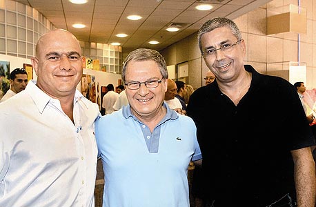 מימין: קינן, זיו ודנקנר. המנכ"ל החדש יביא גם שינוי טמפרמנט מימין: קינן, זיו ודנקנר. המנכ"ל החדש יביא גם שינוי טמפרמנט