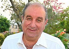 שלמה שמלצר. אם הוא מוכר - האג"ח מועמדות לפירעון מיידי שלמה שמלצר. אם הוא מוכר - האג"ח מועמדות לפירעון מיידי