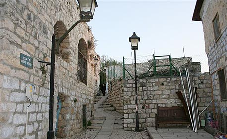 בדרך למעלה - צפת: השכונות הוותיקות