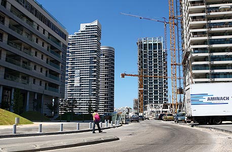 ג'ורג' חורש רכש דירה נוספת בפרויקט פארק צמרת