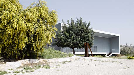 מרכז גוטסמן לתחריט (האמן אורי ריזמן) מרכז גוטסמן לתחריט (האמן אורי ריזמן)