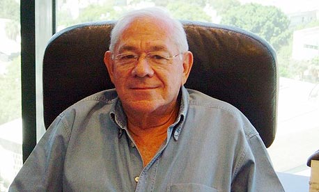 כהן. דורש שישראל תשחרר את כספו כהן. דורש שישראל תשחרר את כספו