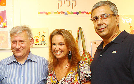 מנכ"ל הפועלים ציון קינן, בעלת השליטה שרי אריסון והיו"ר יאיר סרוסי מנכ"ל הפועלים ציון קינן, בעלת השליטה שרי אריסון והיו"ר יאיר סרוסי