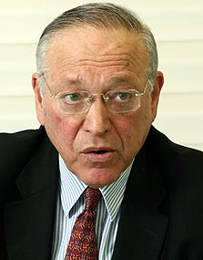 פרופסור אוריאל רייכמן פרופסור אוריאל רייכמן